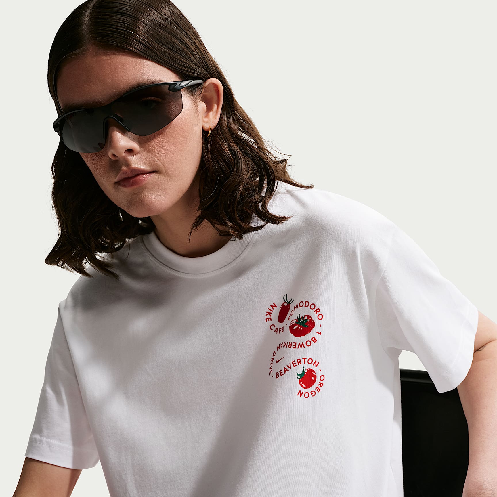 Nike Sportswear Classic Women's Oversized T-Shirt. Nike.com
